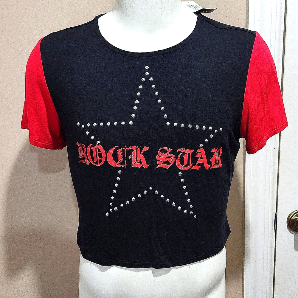 NWT Hot Topic Social Collision Black & Red Rock Star Crop T-Shirt Size 1X Junior